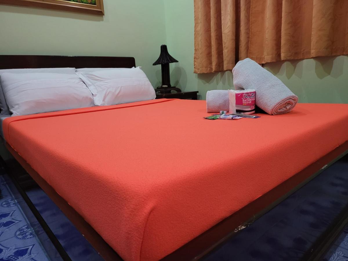 Rooms R Us - Voyagers Palace Puerto Princesa Exterior foto